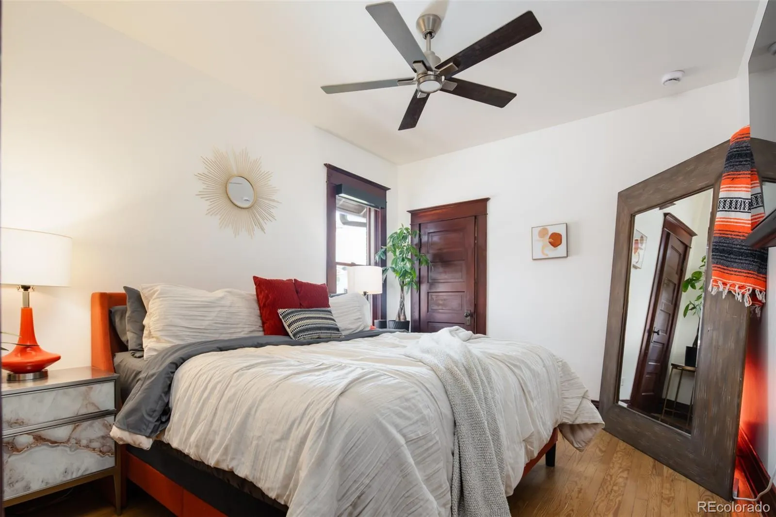 04162026212125 1600 17