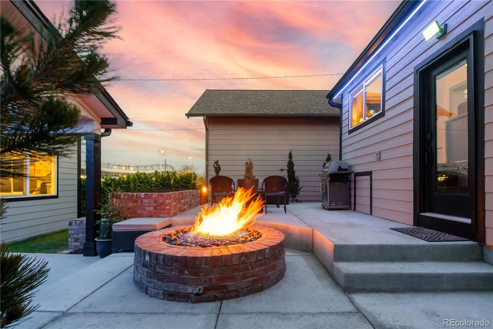 04162026212125 1600 36