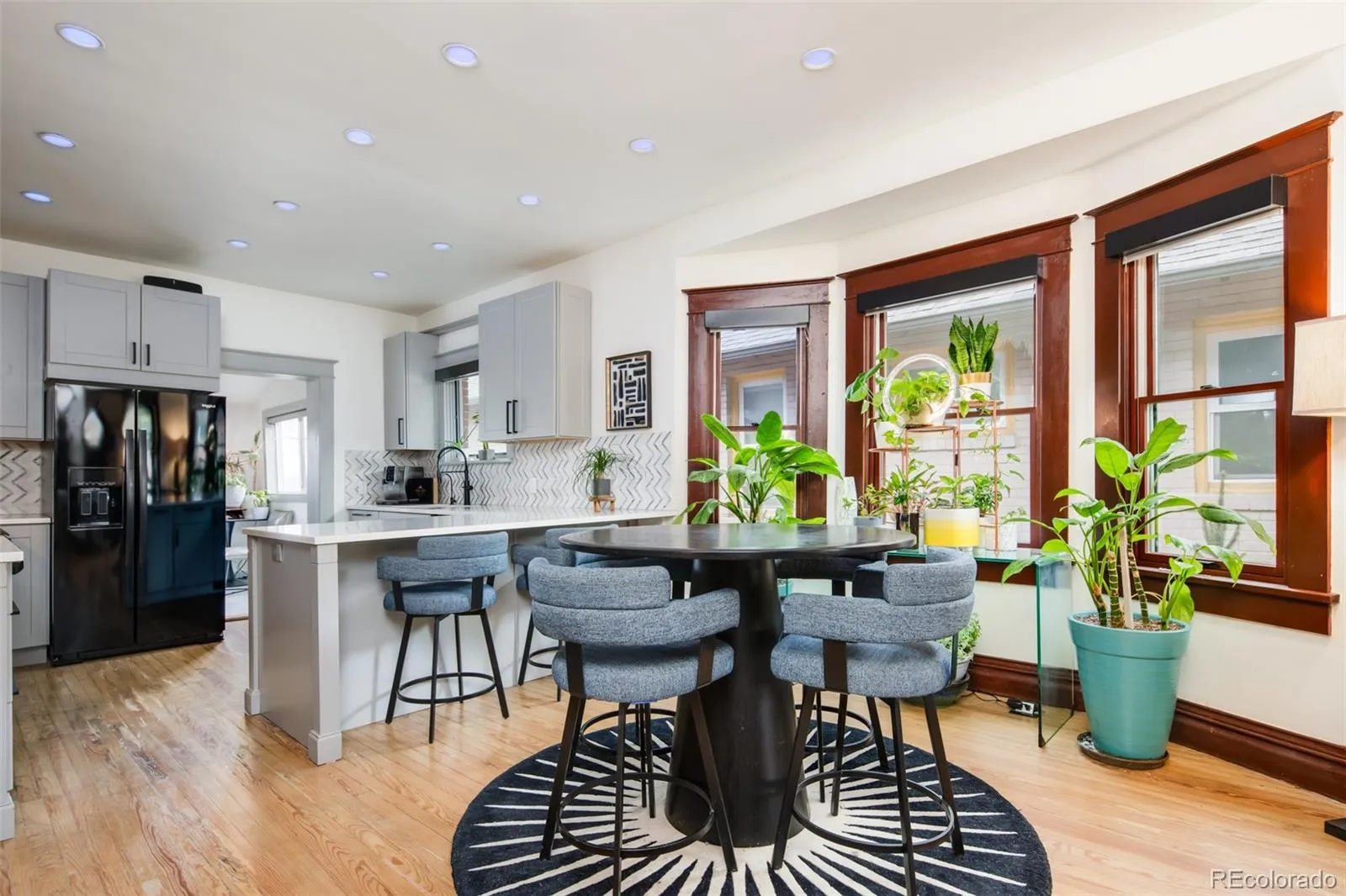 04162026212125 1600 9