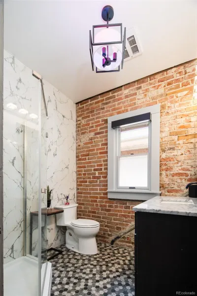 04162026212125 800 16