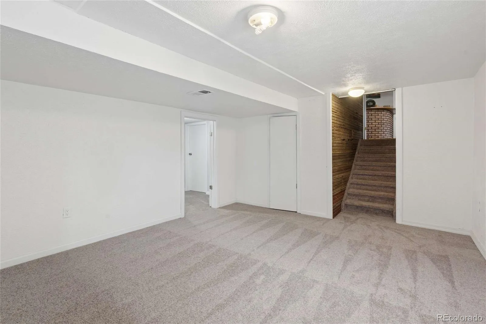 8352 Yarrow Court Arvada CO 80005 MLS #REC6215420 05202026143539 1600 32