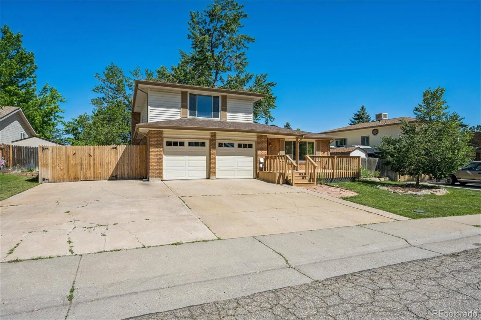 8352 Yarrow Court Arvada CO 80005 MLS #REC6215420 06132026142432 1600 0