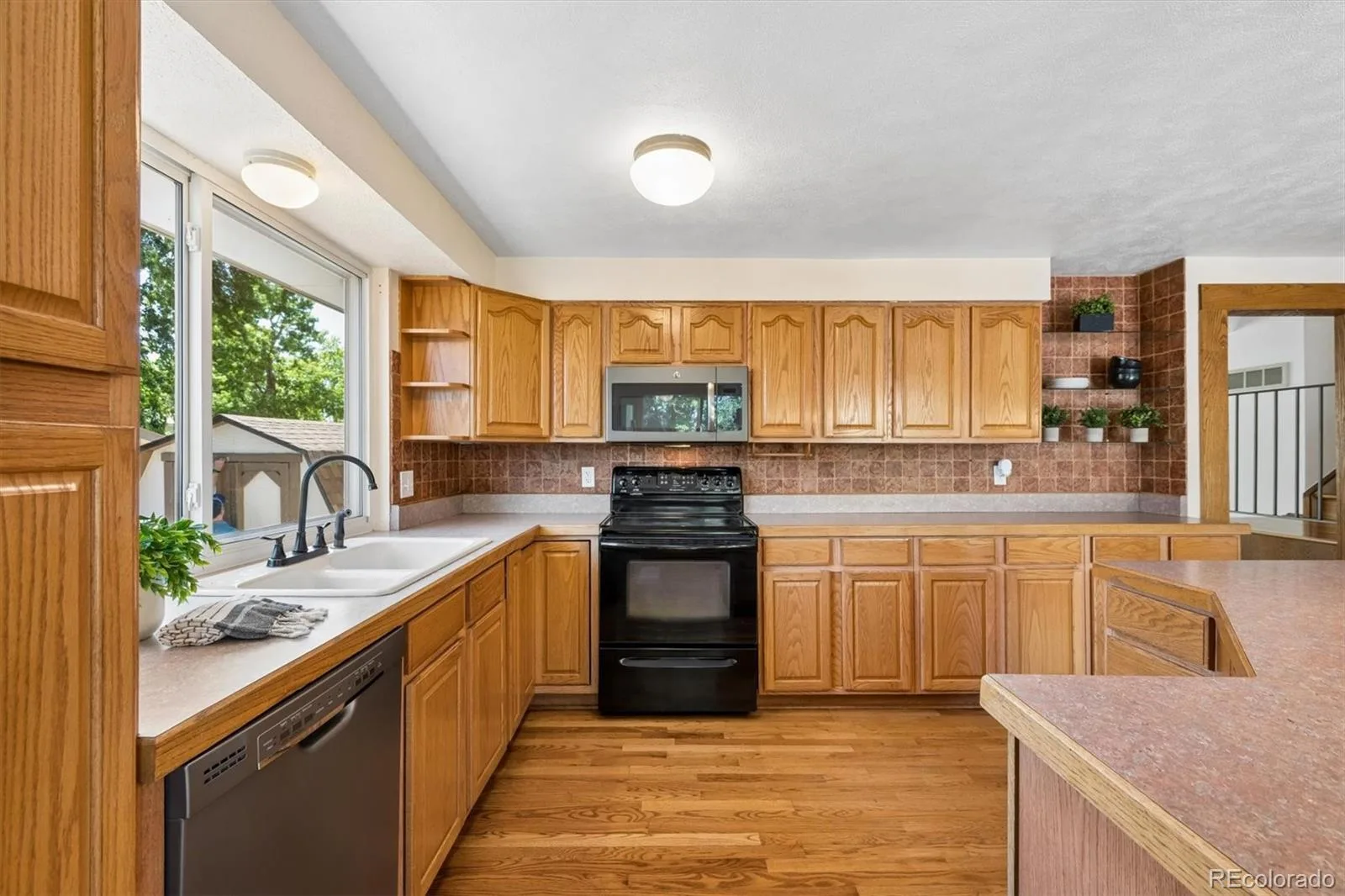 8352 Yarrow Court Arvada CO 80005 MLS #REC6215420 06132026142432 1600 12