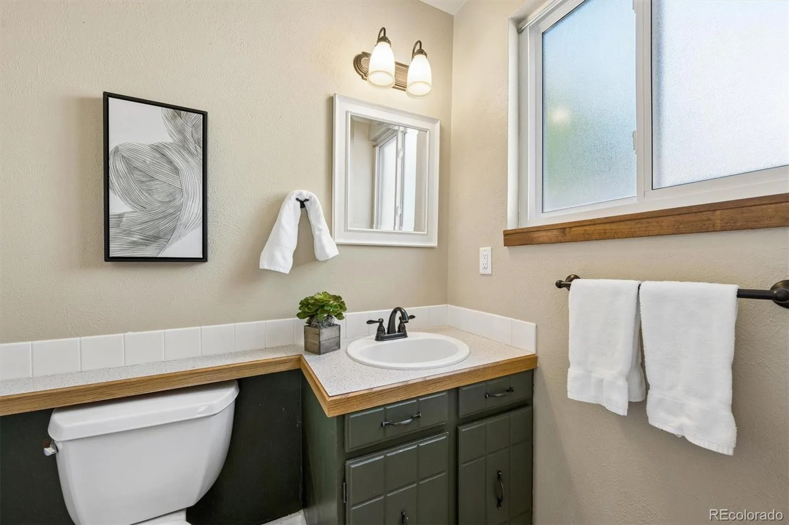 8352 Yarrow Court Arvada CO 80005 MLS #REC6215420 06132026142432 1600 20