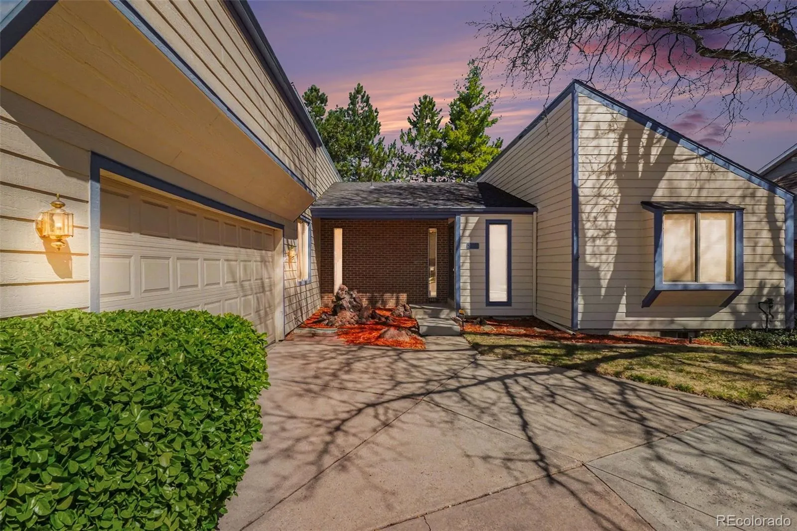 04032026232548 1600 1