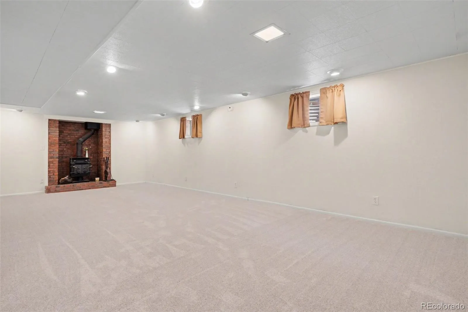 04032026232548 1600 24