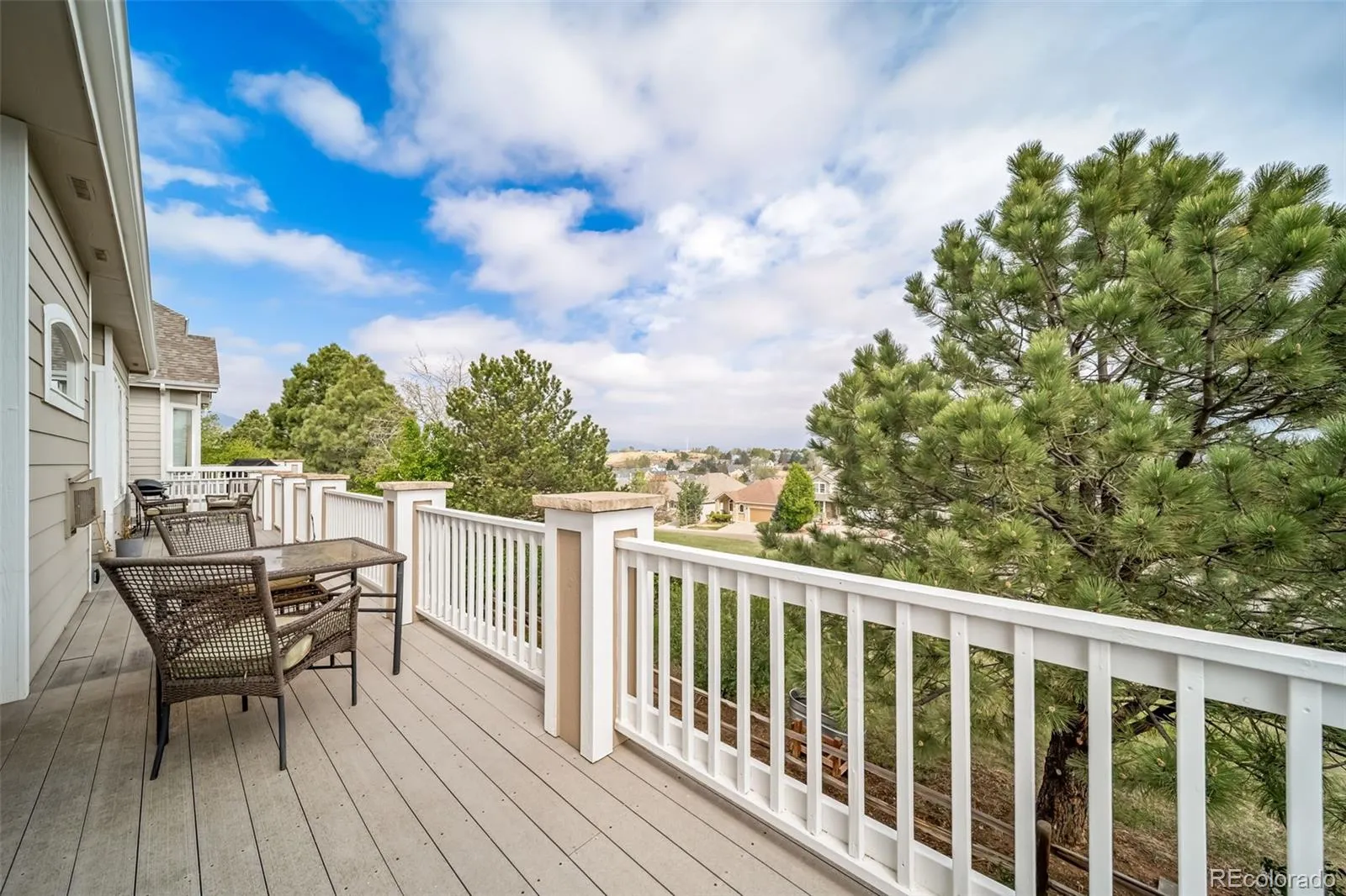 9225 W Quarles Place Littleton CO 80128 MLS #REC6216702 05142026075309 1600 17