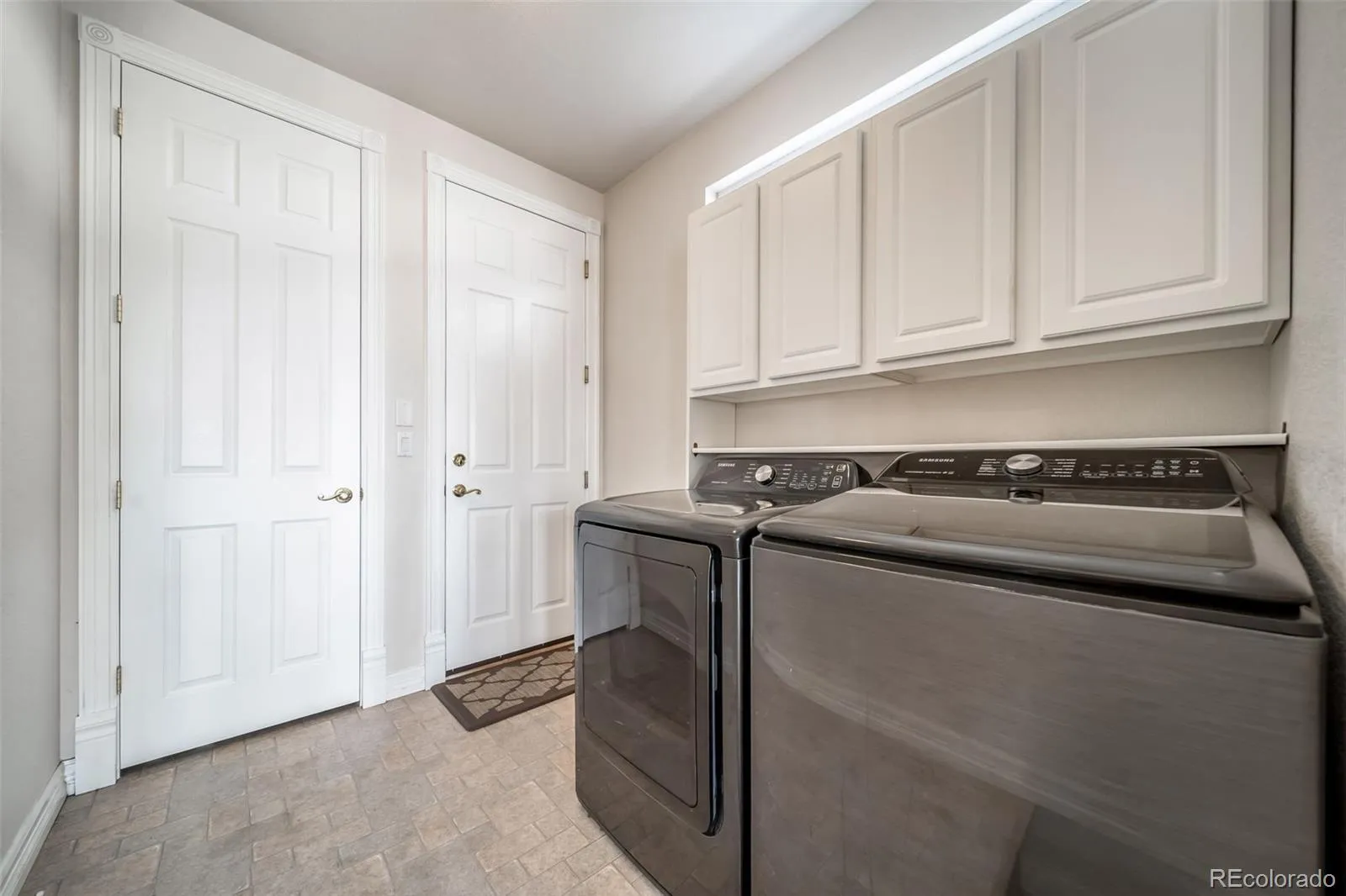 9225 W Quarles Place Littleton CO 80128 MLS #REC6216702 05142026075309 1600 25