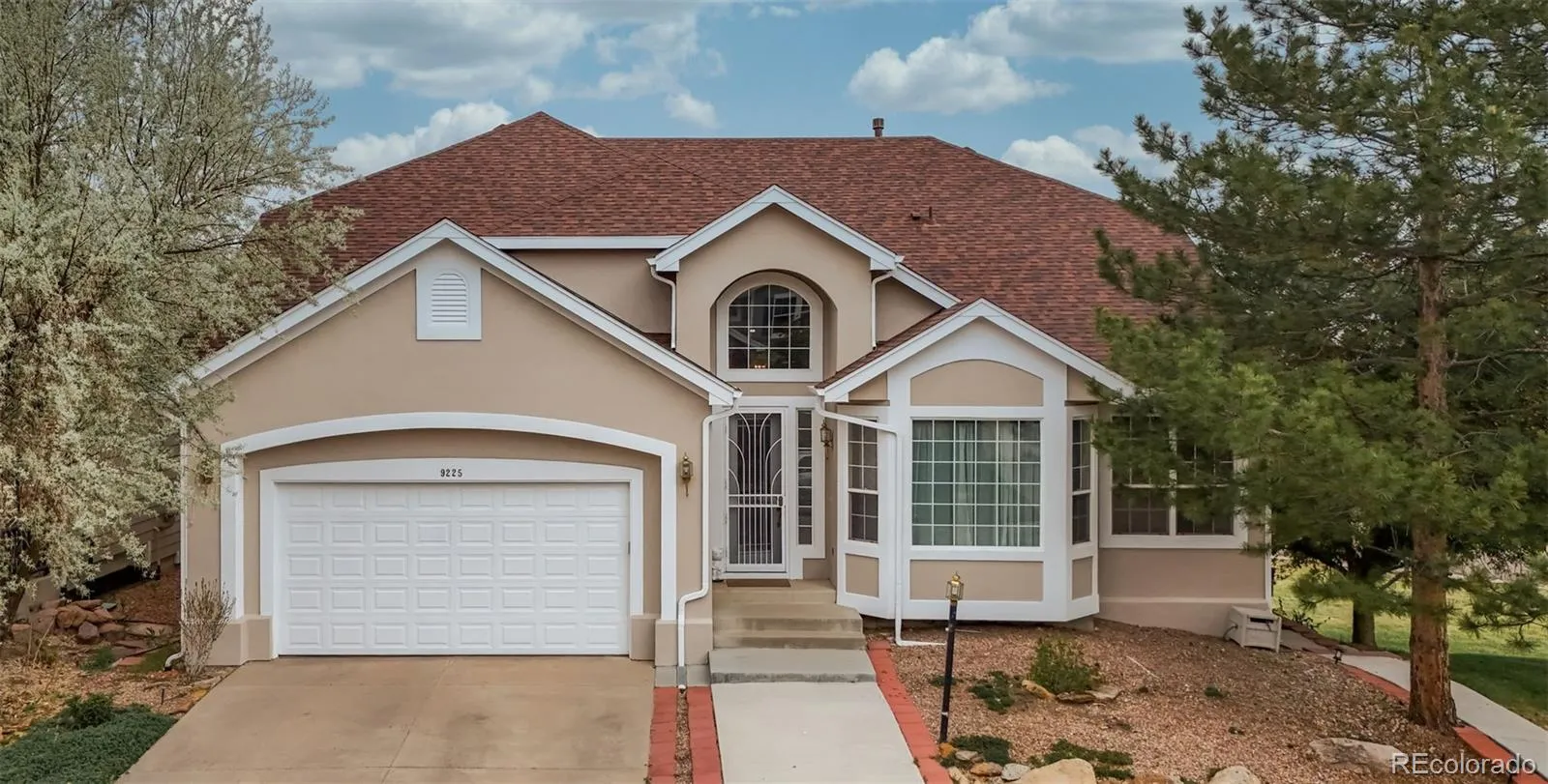 9225 W Quarles Place Littleton CO 80128 MLS #REC6216702 05142026075309 1600 3