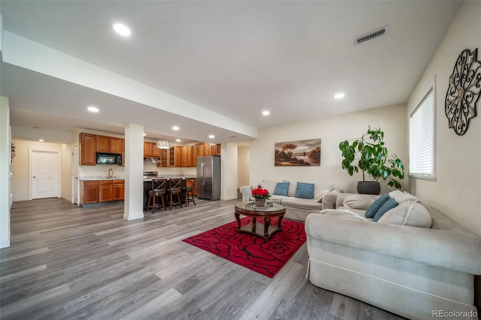 9225 W Quarles Place Littleton CO 80128 MLS #REC6216702 05142026075309 1600 35