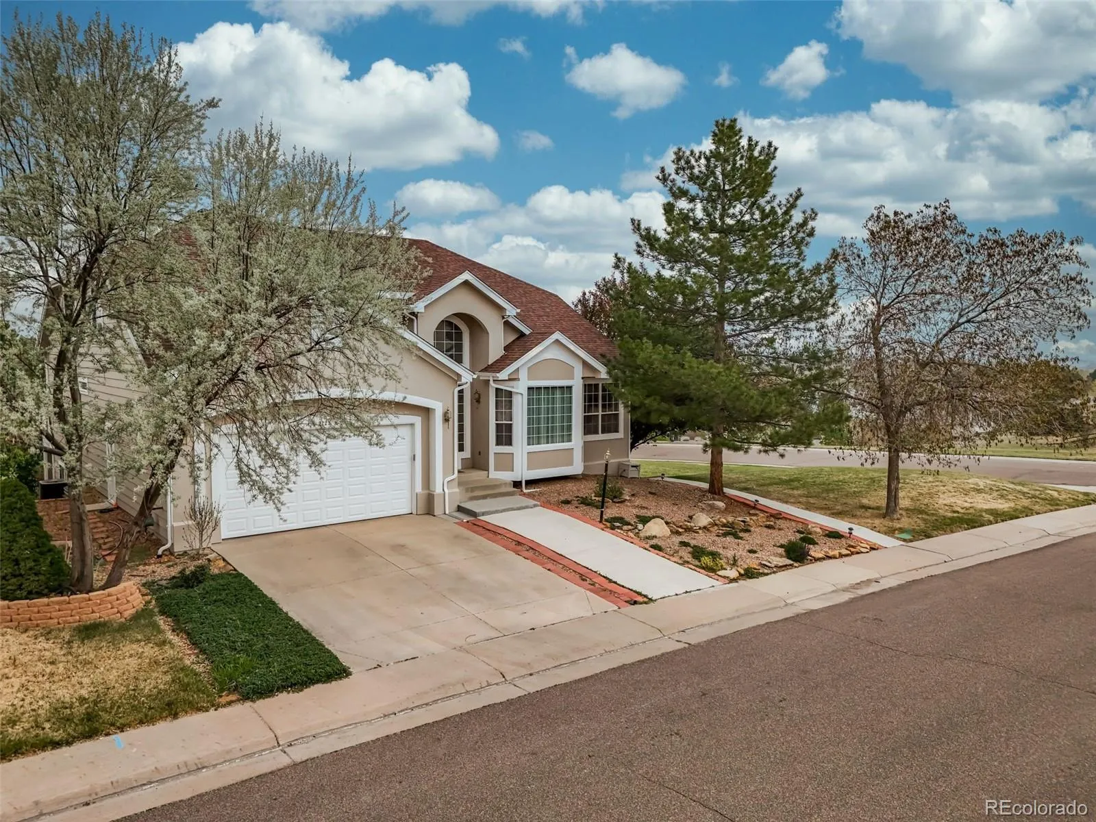 9225 W Quarles Place Littleton CO 80128 MLS #REC6216702 05142026075309 1600 4