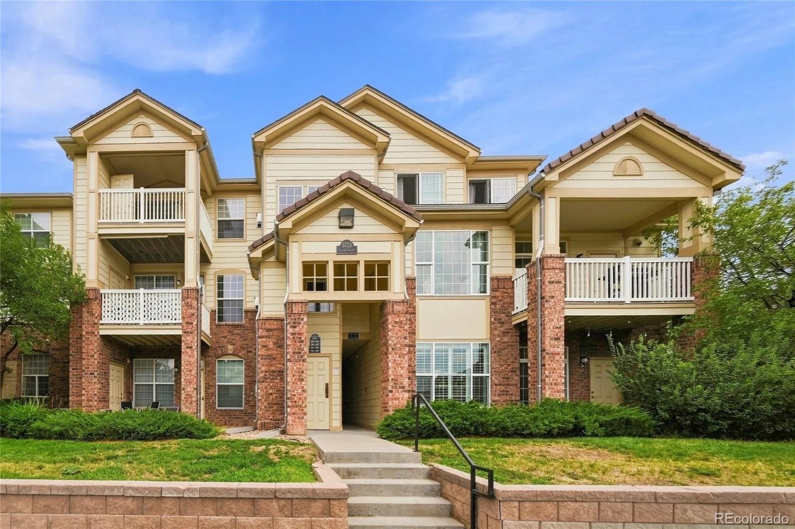 5723 N Gibralter Way #4-102 Aurora CO 80019 | MLS #REC6221088 08132026171616 1600 24