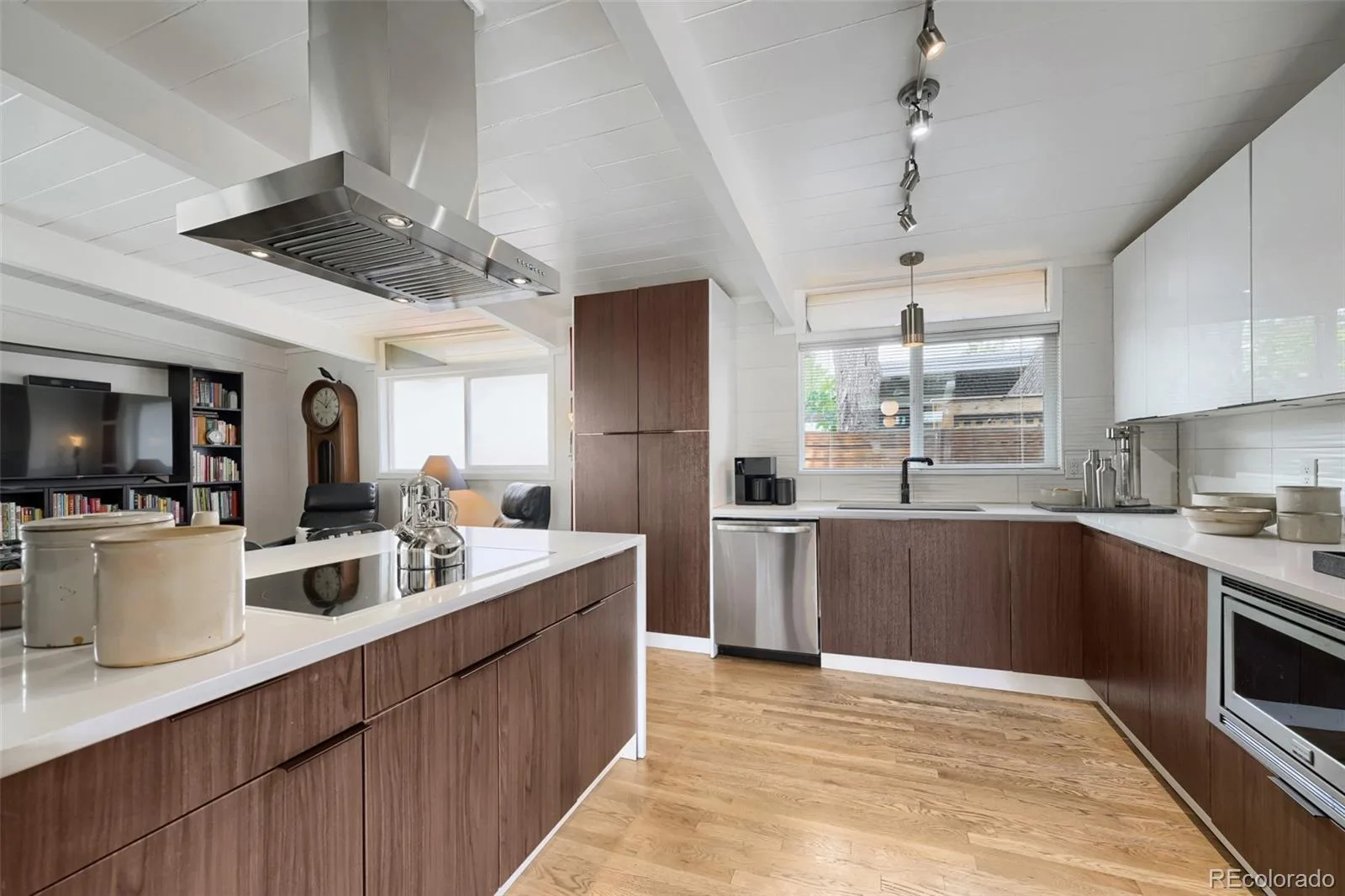1860 S Holly Street Denver CO 80222 MLS #REC6221826 06022026184754 1600 0