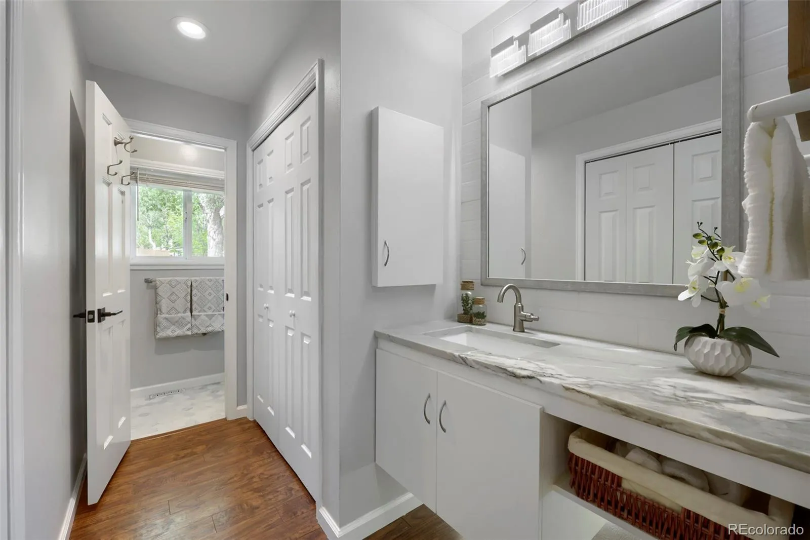 2578 S Dover Way Lakewood CO 80227 MLS #REC6222082 05202026023752 1600 14