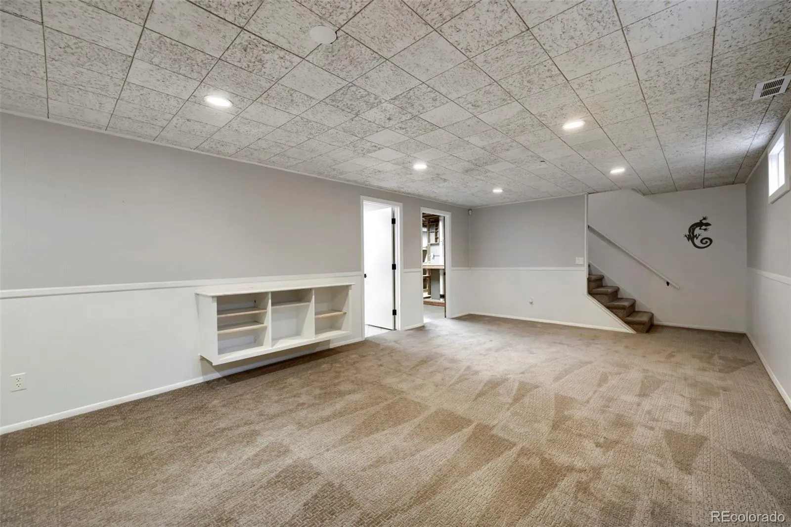 2578 S Dover Way Lakewood CO 80227 MLS #REC6222082 05202026023752 1600 19