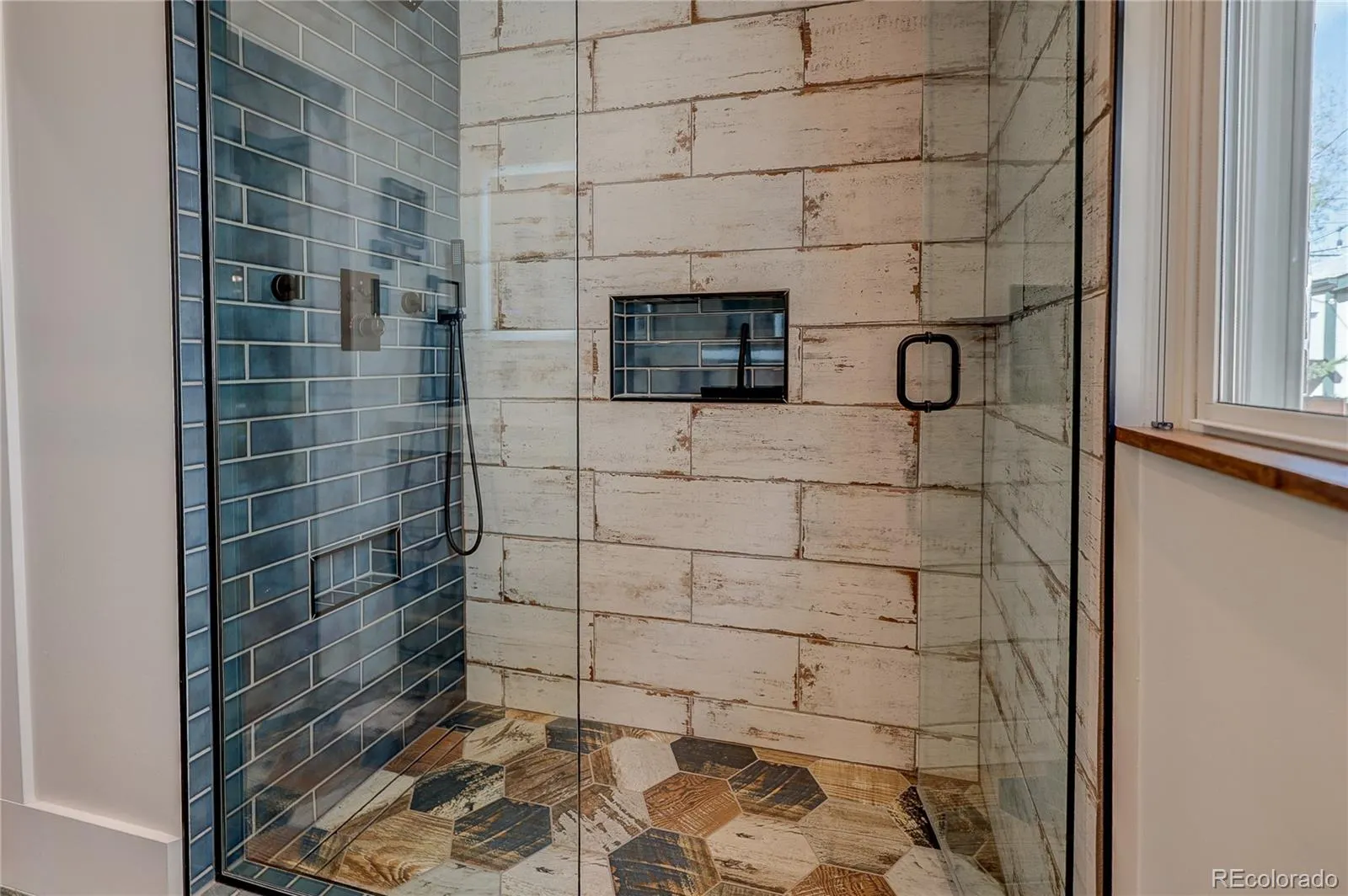 04012026033715 1600 14