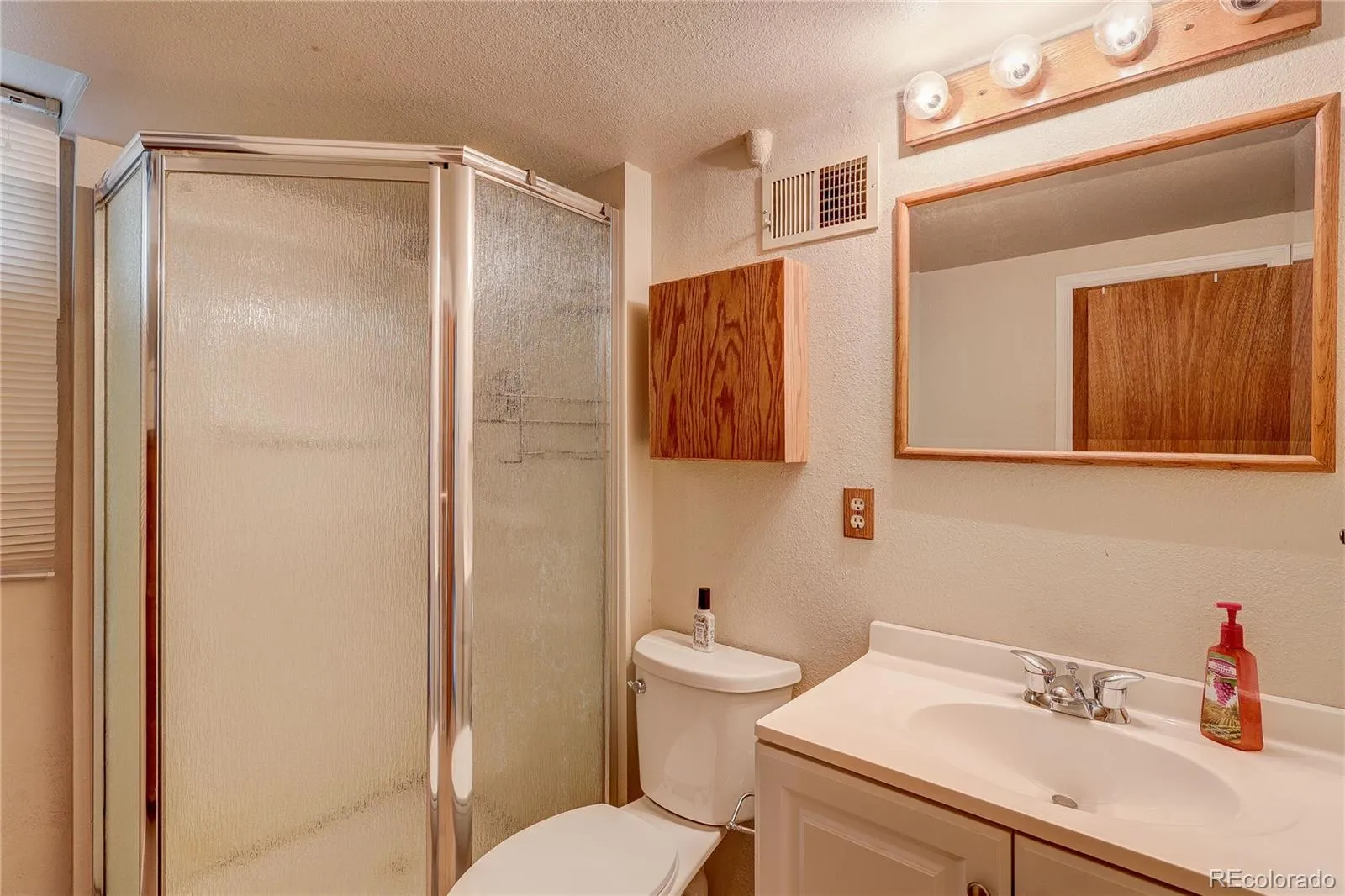 04012026033715 1600 25