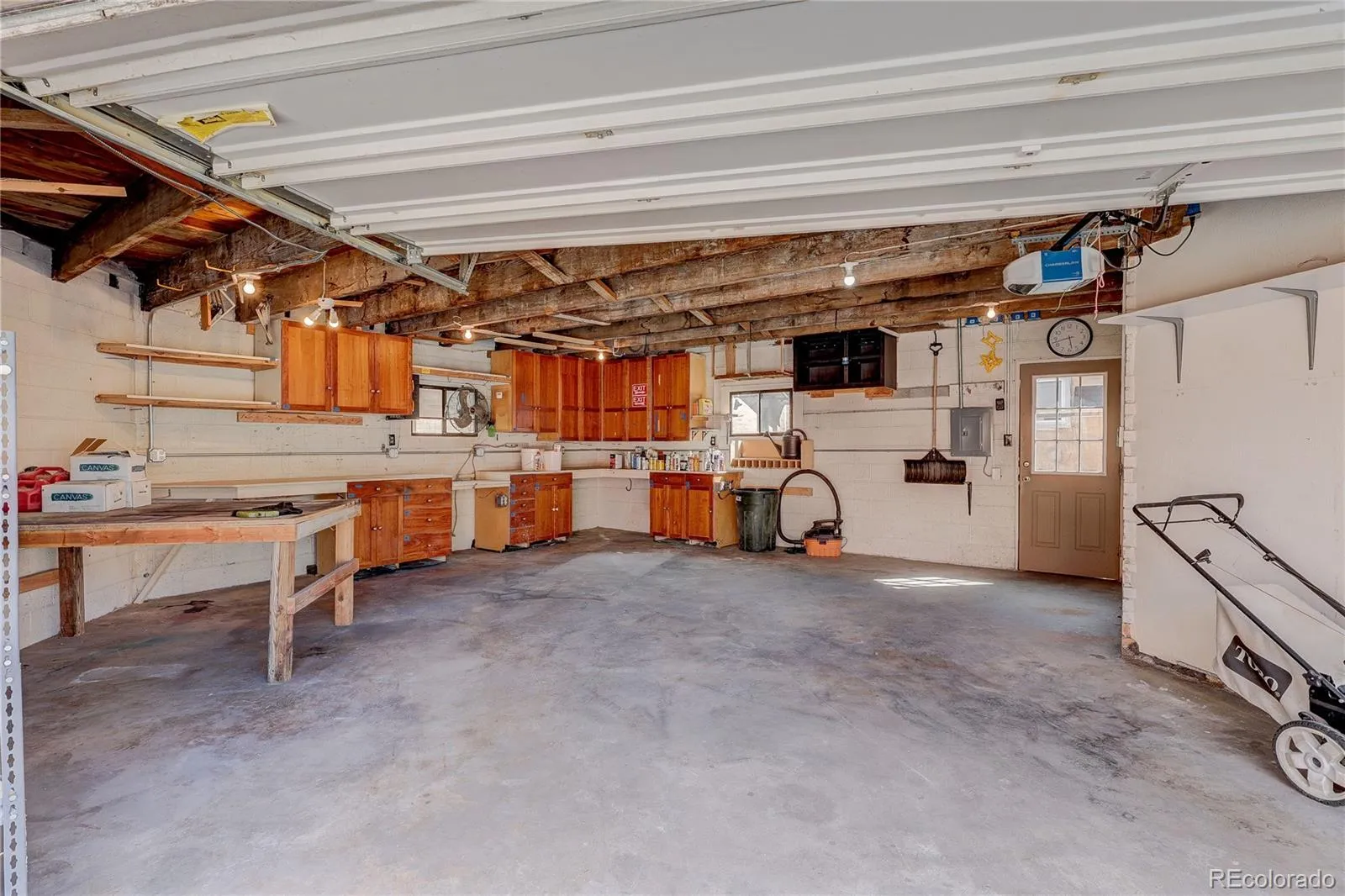 04012026033715 1600 34