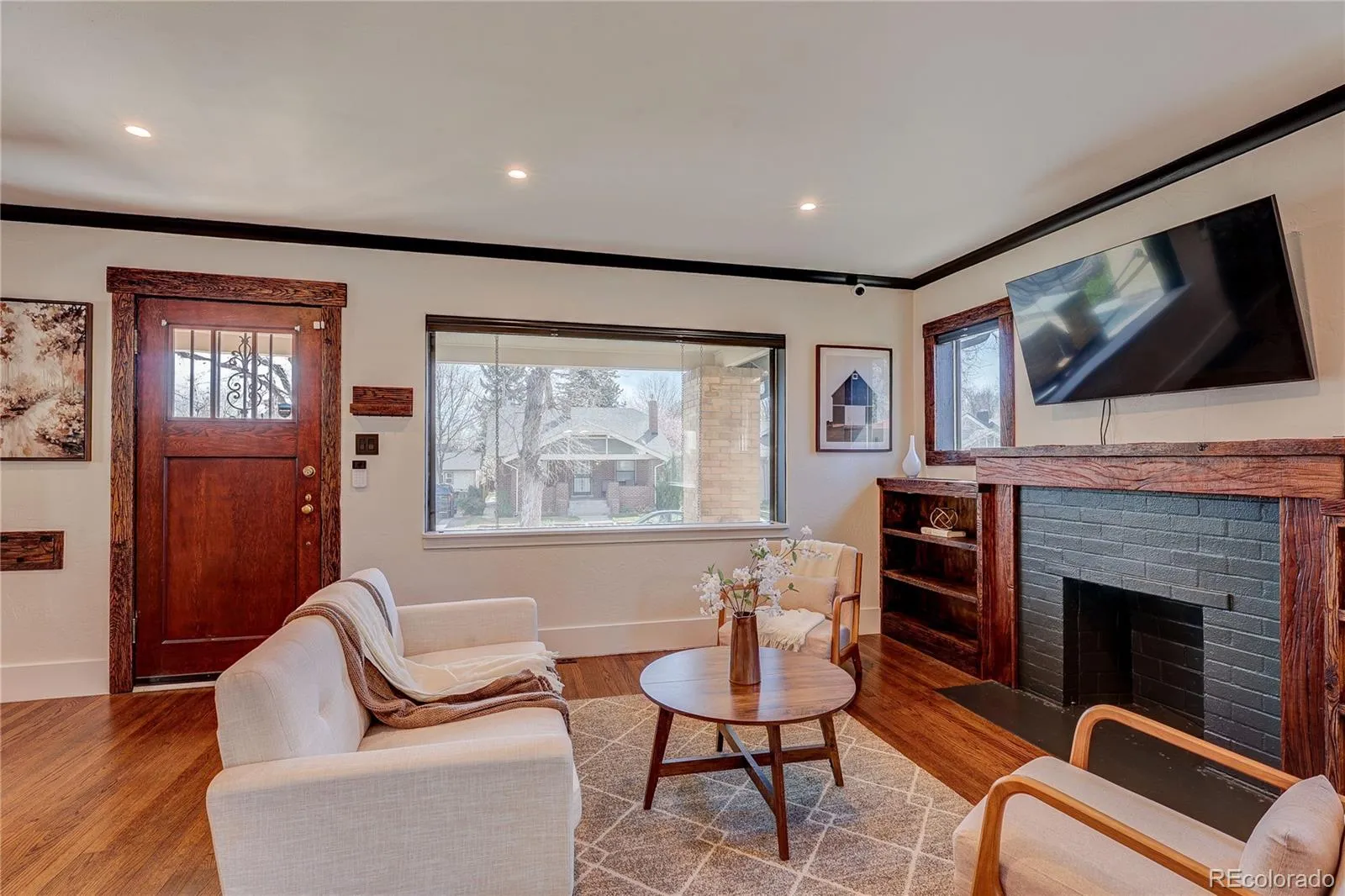 04012026033715 1600 6