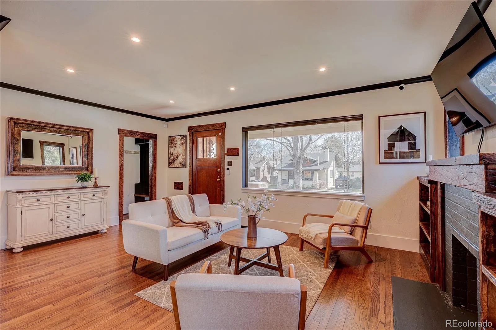 04012026033715 1600 7