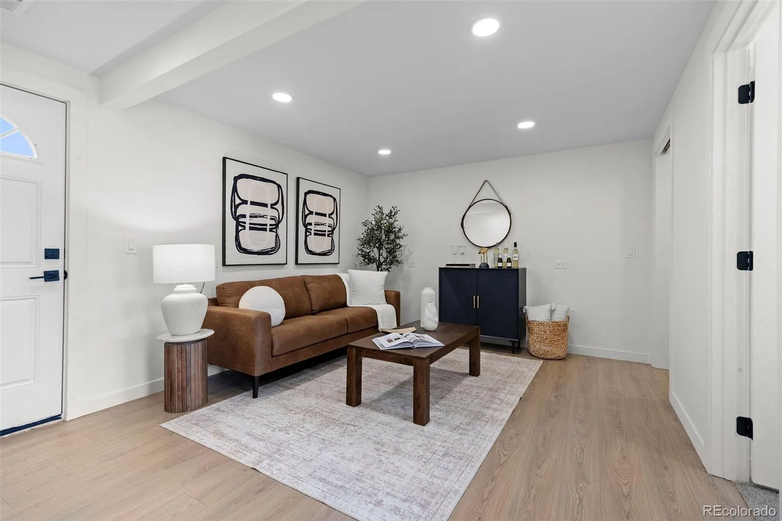 04182026154218 1600 24