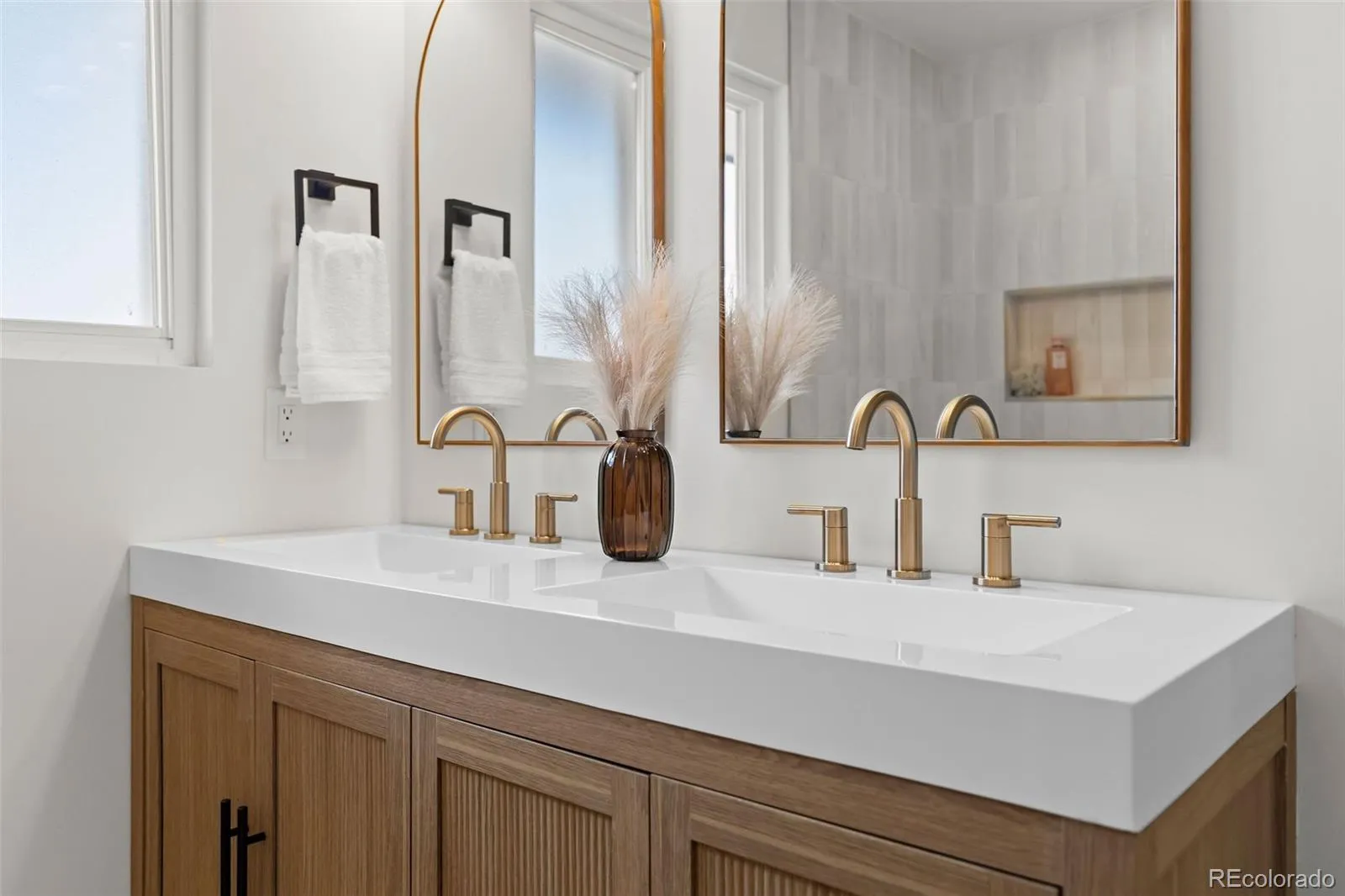 04182026154218 1600 25