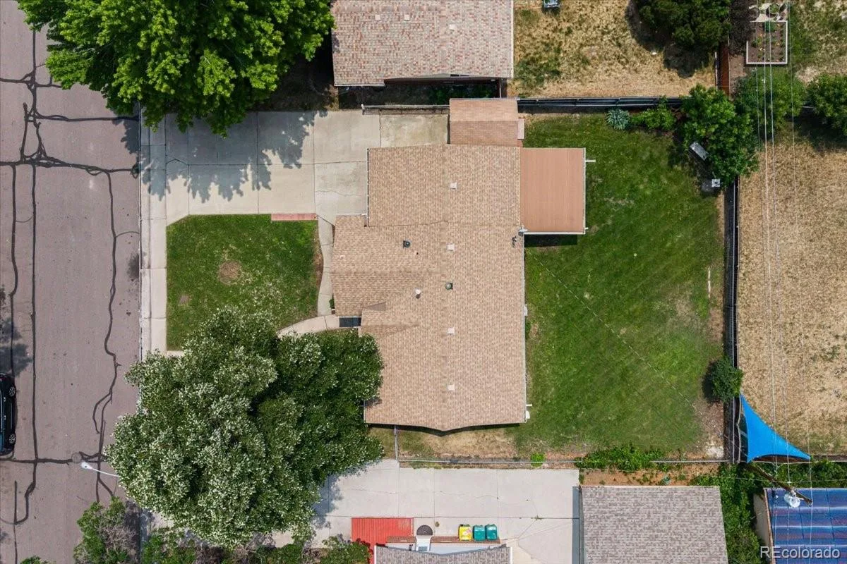 1241 S Marshall Street Lakewood CO 80232 MLS #REC6227547 07072026153834 1200 34