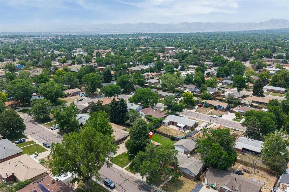 1241 S Marshall Street Lakewood CO 80232 MLS #REC6227547 07072026153834 1200 36