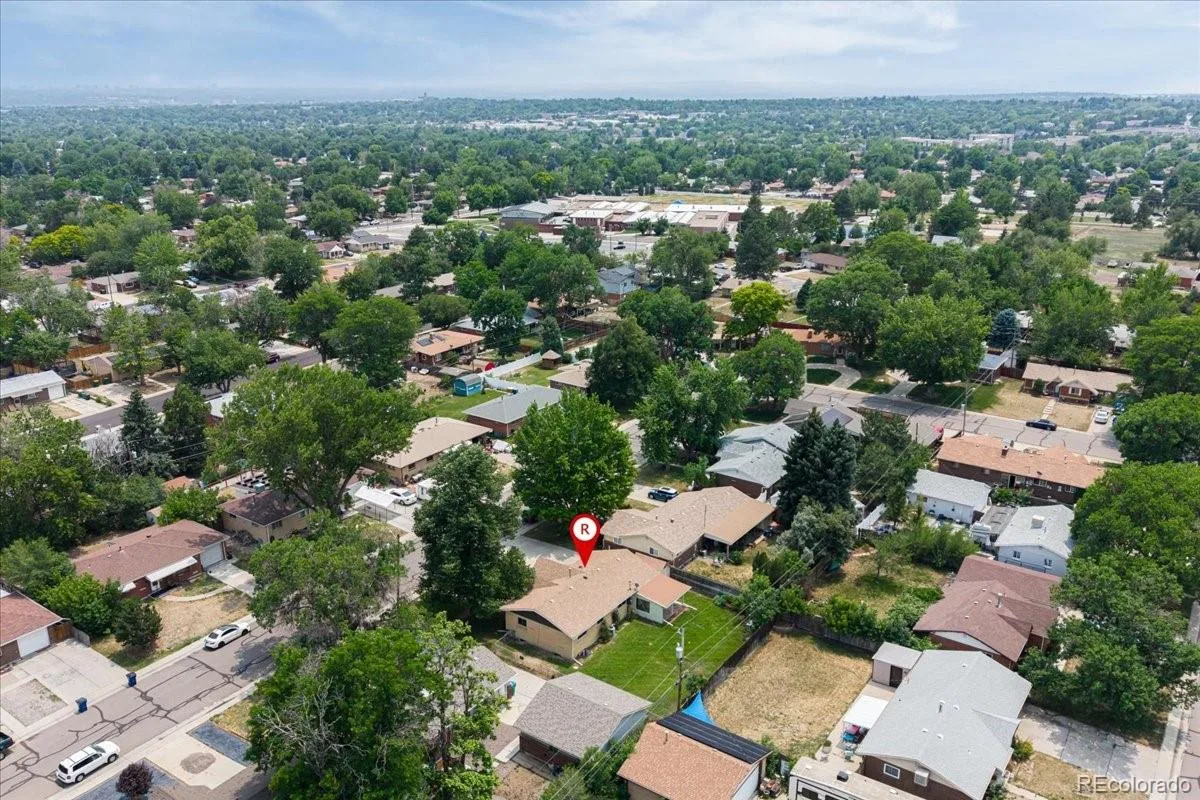 1241 S Marshall Street Lakewood CO 80232 MLS #REC6227547 07072026153834 1200 37