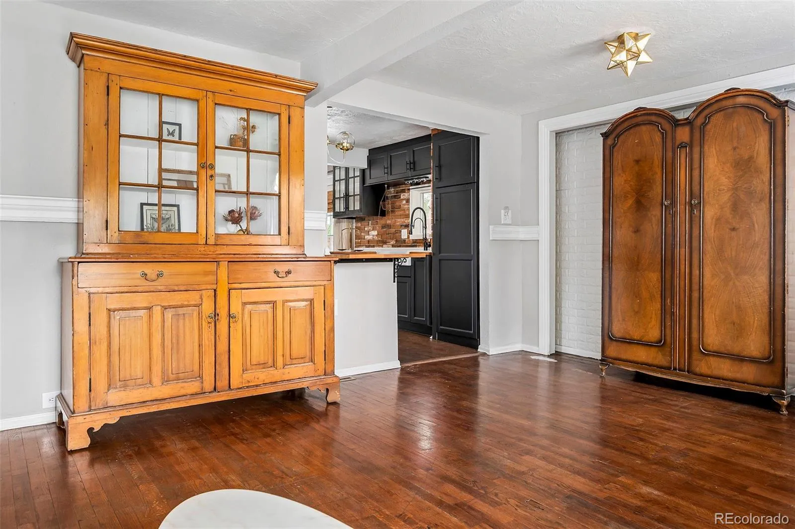 3173 W Ada Place Denver CO 80219 MLS #REC6227901 05032026050622 1600 18