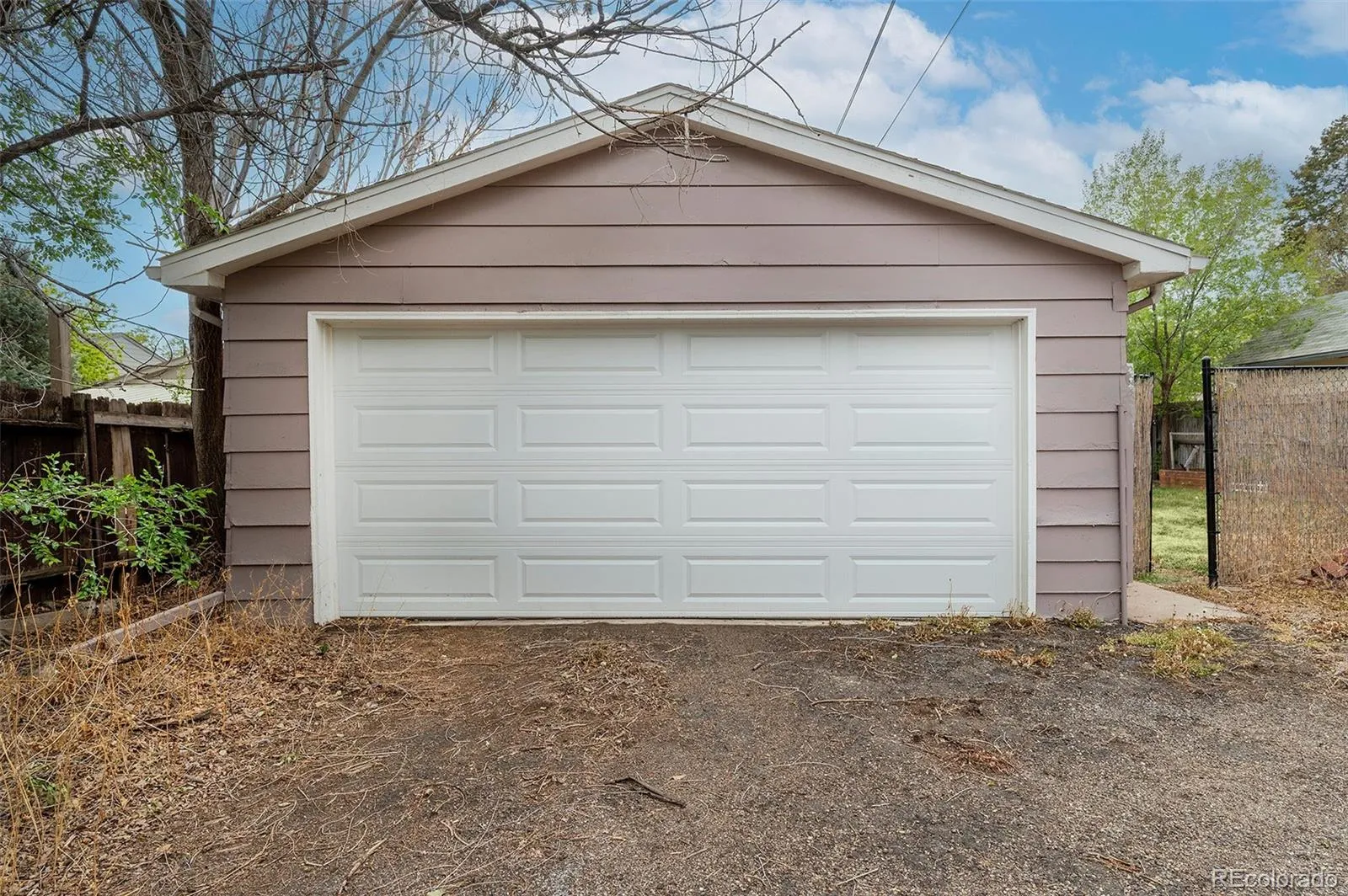 3173 W Ada Place Denver CO 80219 MLS #REC6227901 05032026050622 1600 41