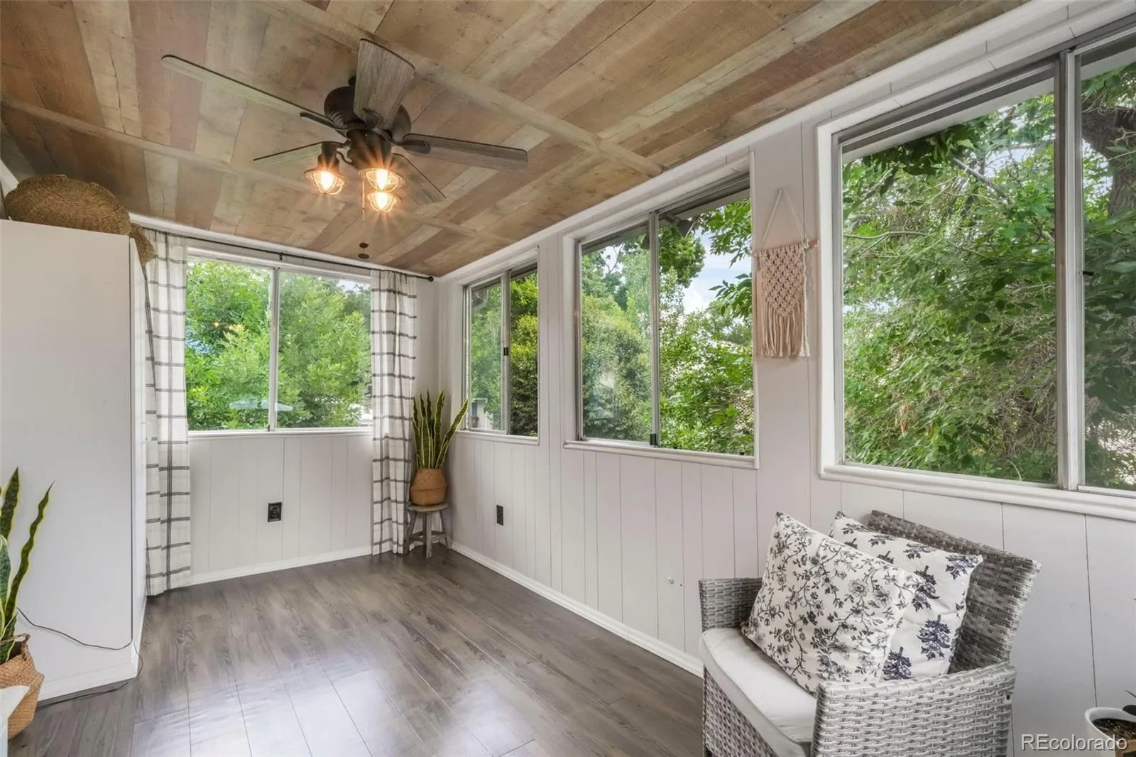 04172026171559 1600 10