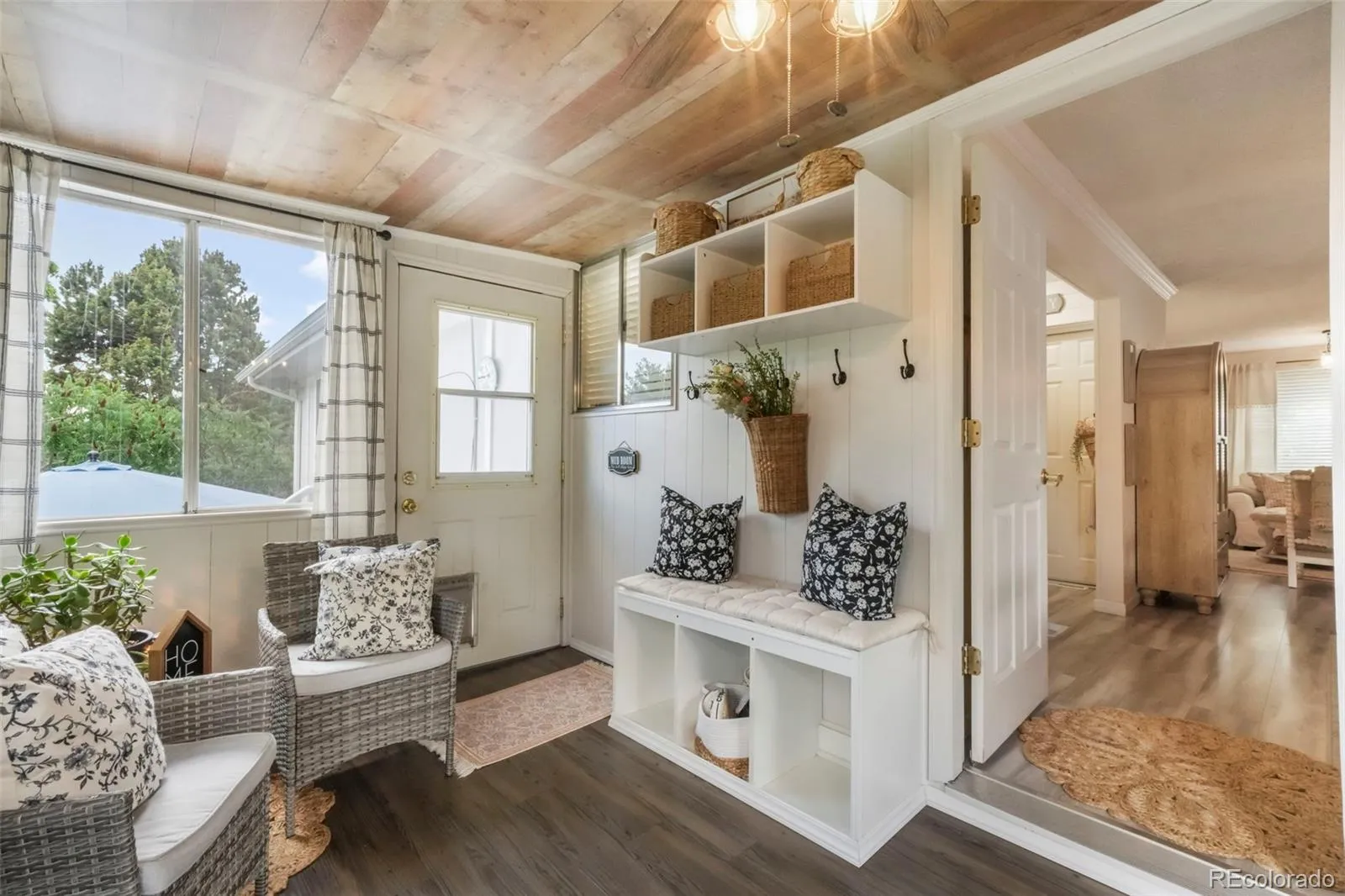 04172026171559 1600 11