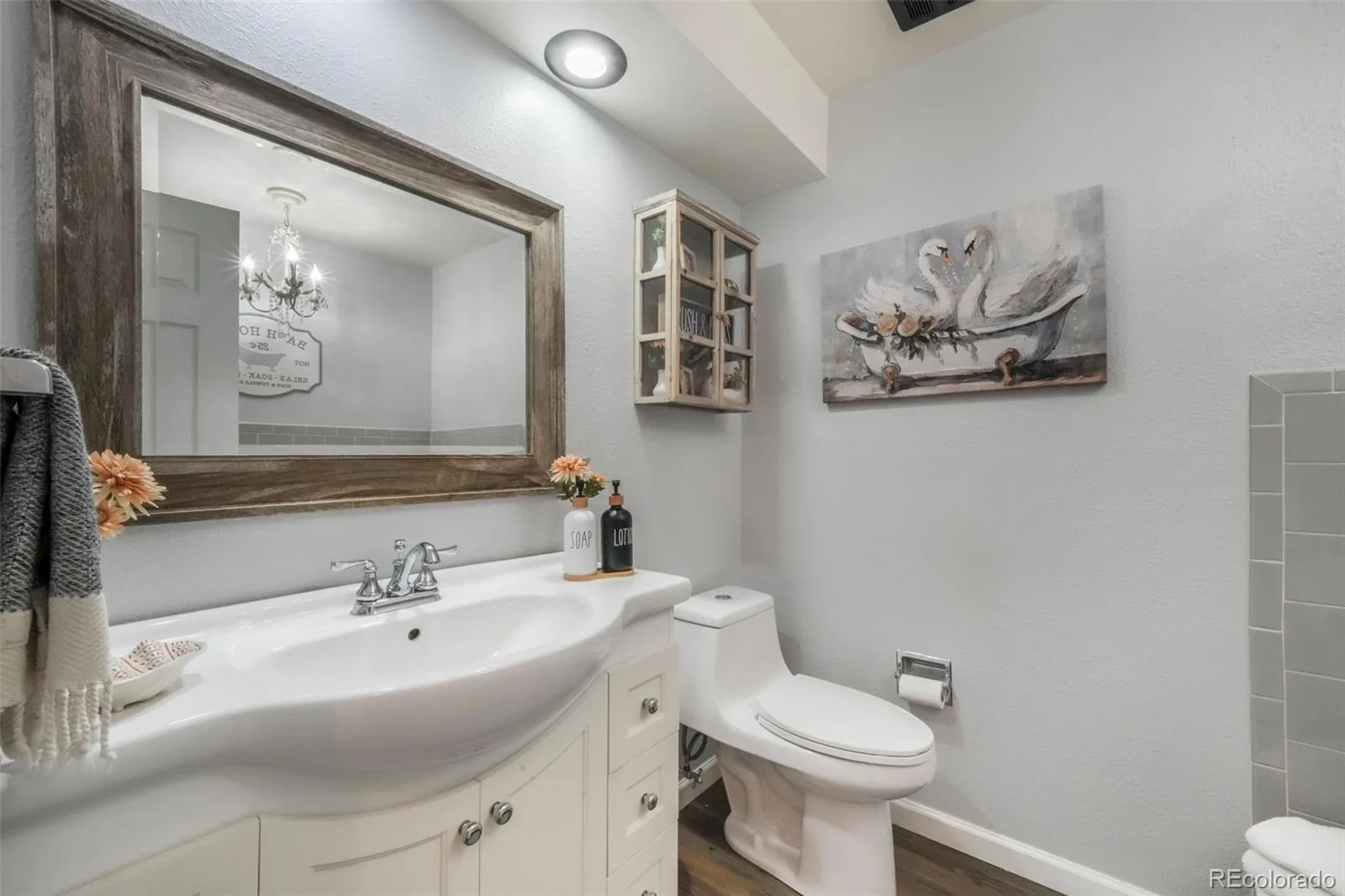 8280 Everett Way Arvada CO 80005 MLS #REC6230713 06192026235447 1600 16