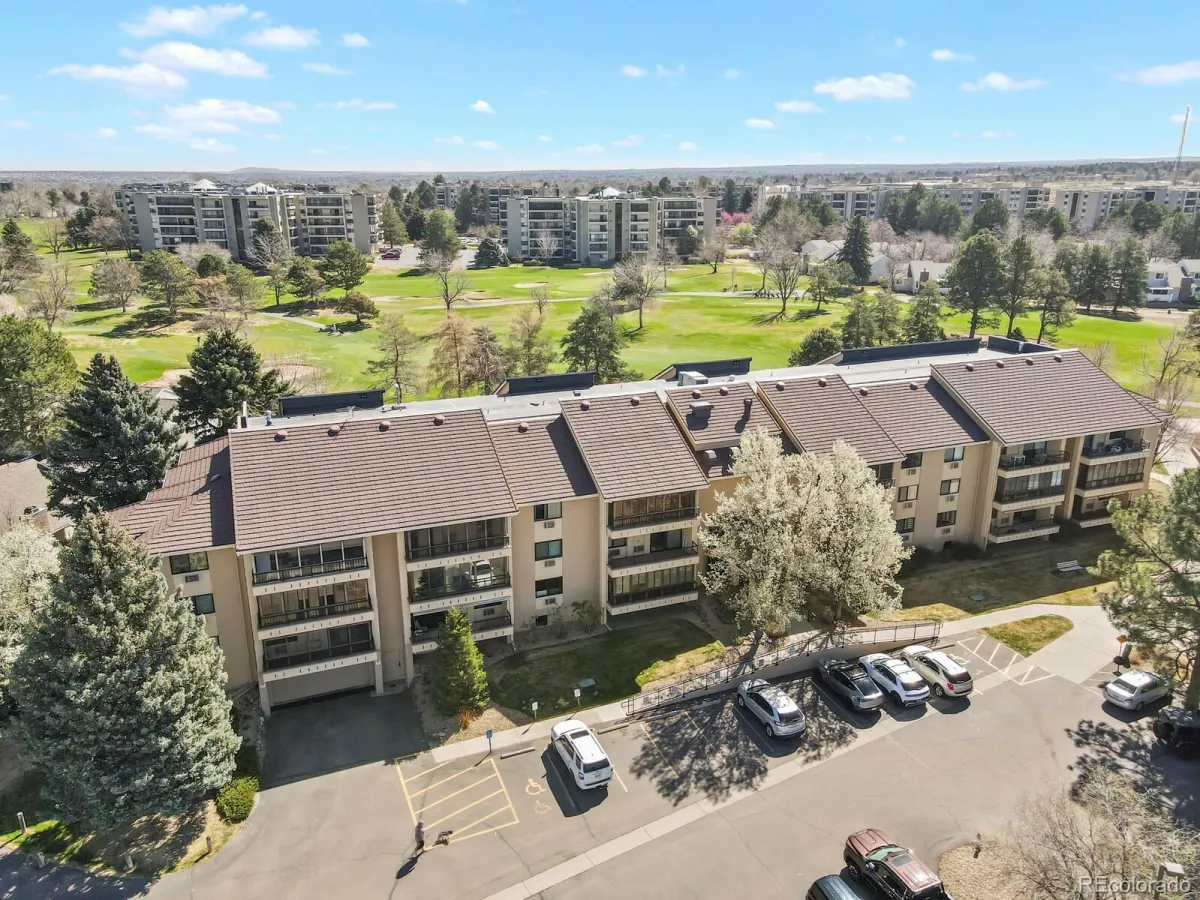 2868 S Heather Gardens Way #109 #B 250 Aurora CO 80014 MLS #REC6231804 04222026001000 1200 27