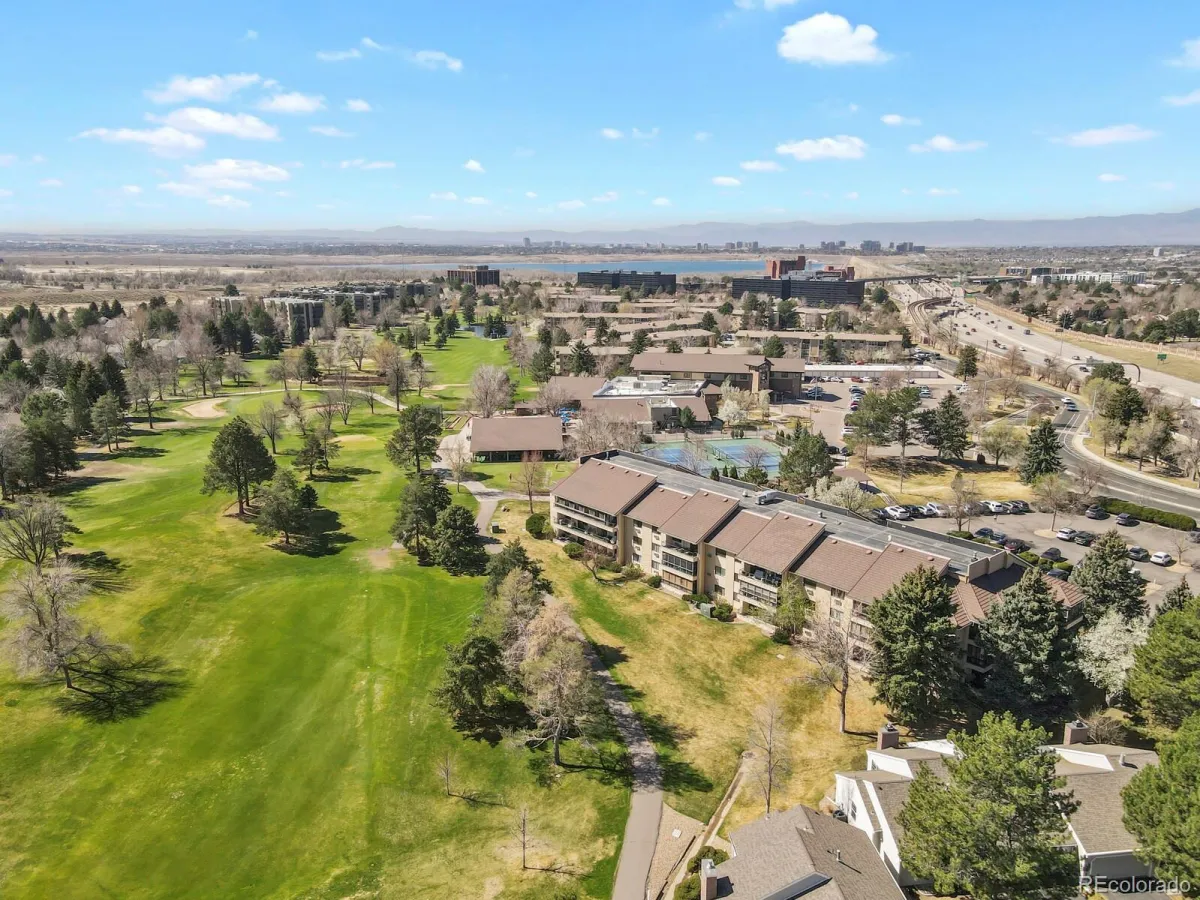 2868 S Heather Gardens Way #109 #B 250 Aurora CO 80014 MLS #REC6231804 04222026001000 1200 29