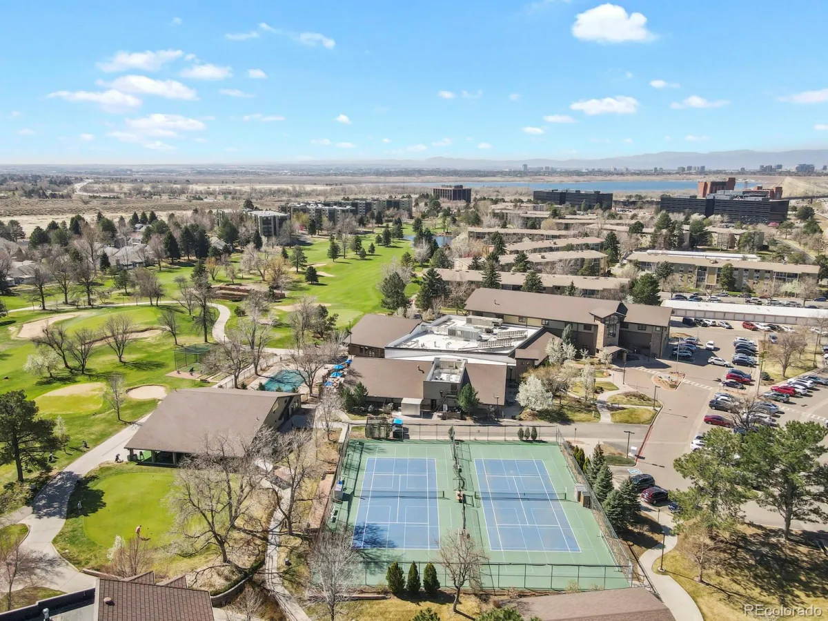 2868 S Heather Gardens Way #109 #B 250 Aurora CO 80014 MLS #REC6231804 04222026001000 1200 30