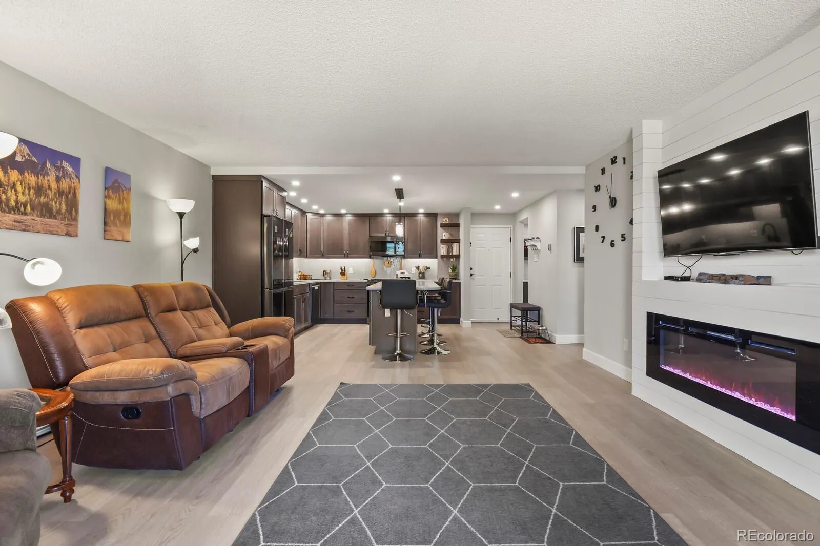 2868 S Heather Gardens Way #109 #B 250 Aurora CO 80014 MLS #REC6231804 04222026001000 1600 12