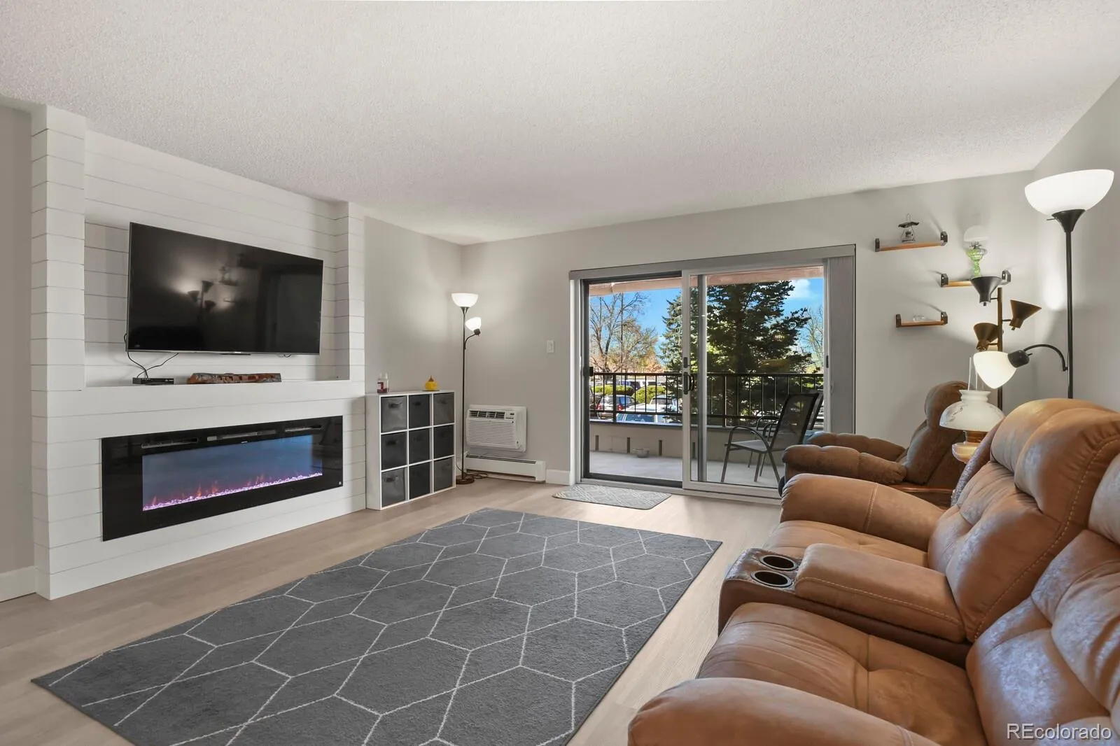 2868 S Heather Gardens Way #109 #B 250 Aurora CO 80014 MLS #REC6231804 04222026001000 1600 9