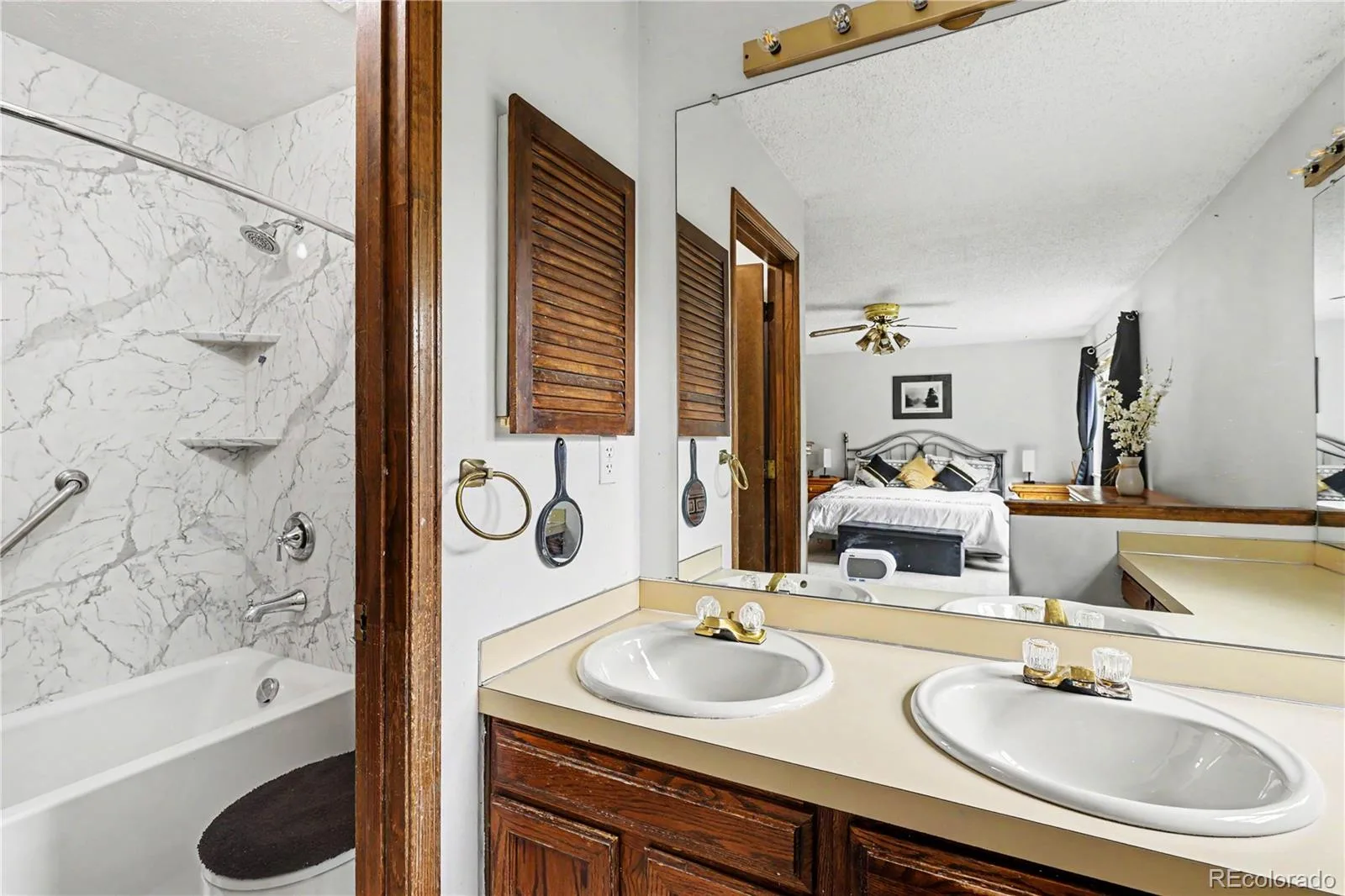 6214 S Kenton Way Englewood CO 80111 | MLS #REC6232330 07292026182806 1600 12