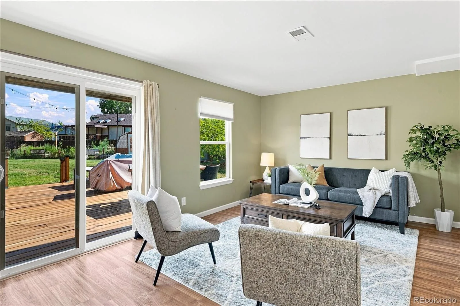 9427 W Nichols Place Littleton CO 80128 | MLS #REC6232816 08152026034339 1600 22