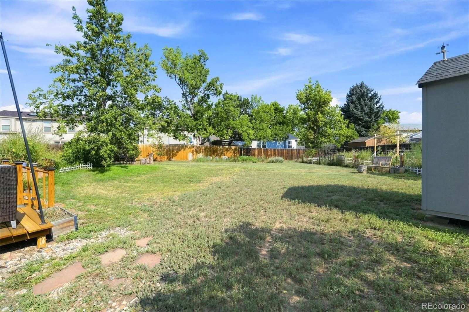 9427 W Nichols Place Littleton CO 80128 | MLS #REC6232816 08152026034339 1600 31