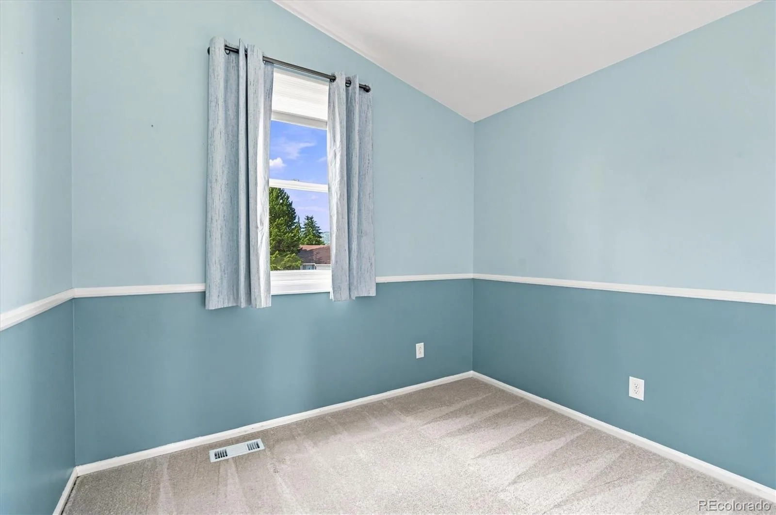 9427 W Nichols Place Littleton CO 80128 | MLS #REC6232816 08152026034339 1600 43