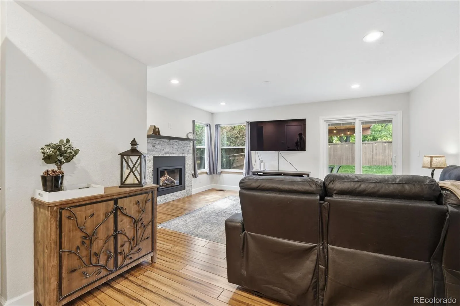 1075 Brittany Way Littleton CO 80126 | MLS #REC6233140 06252026213337 1600 14