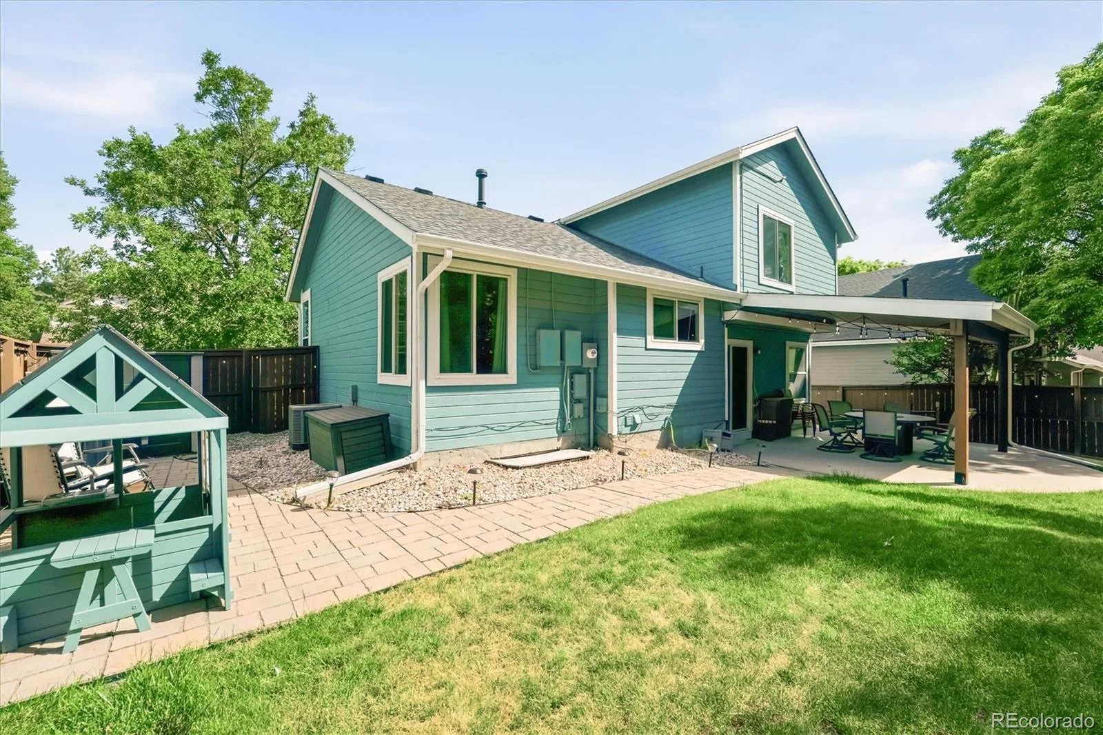 1075 Brittany Way Littleton CO 80126 | MLS #REC6233140 06252026213337 1600 23