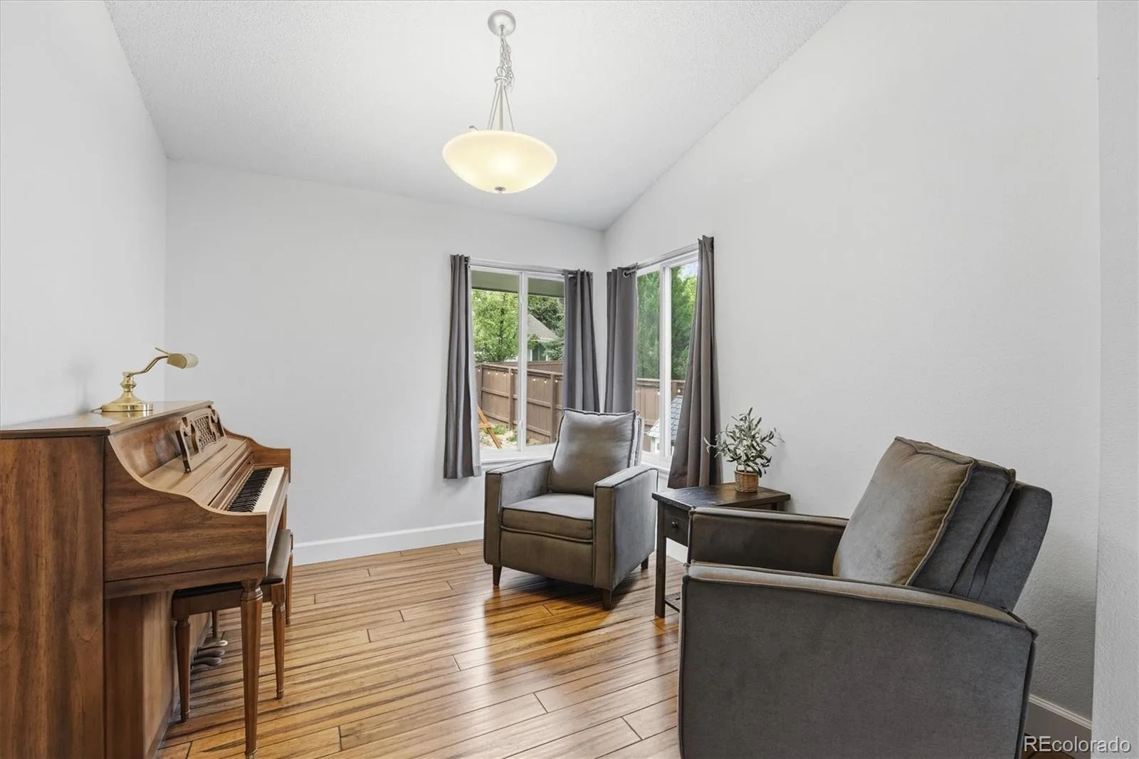 1075 Brittany Way Littleton CO 80126 | MLS #REC6233140 06252026213337 1600 5