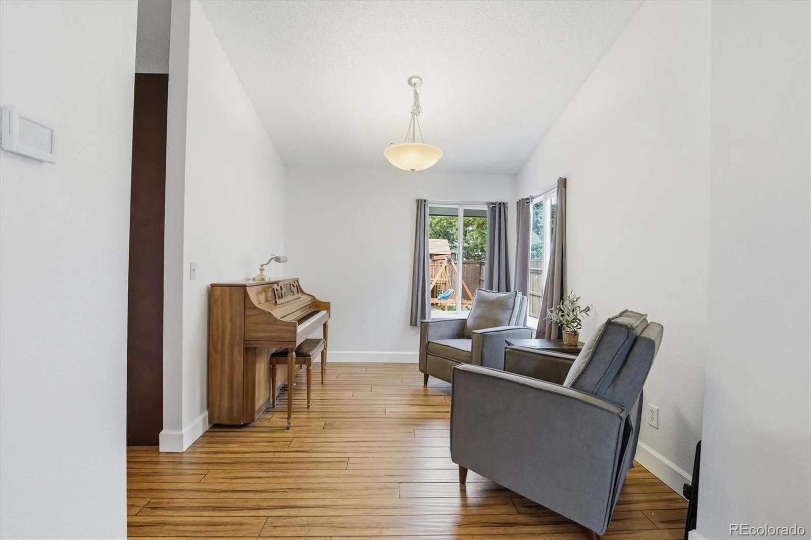 1075 Brittany Way Littleton CO 80126 | MLS #REC6233140 06252026213337 1600 6