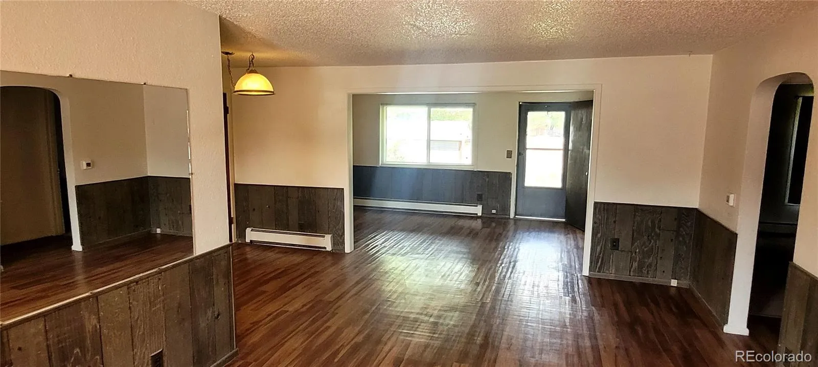 11101 W 45th Avenue Wheat Ridge CO 80033 MLS #REC6237114 05222026001130 1600 3
