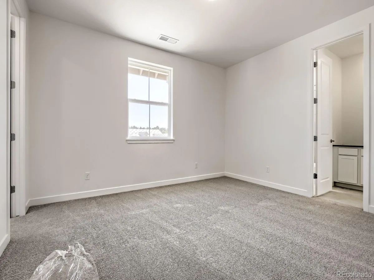 24734 E Kettle Court Aurora CO 80016 MLS #REC6237423 07032026161337 1200 5