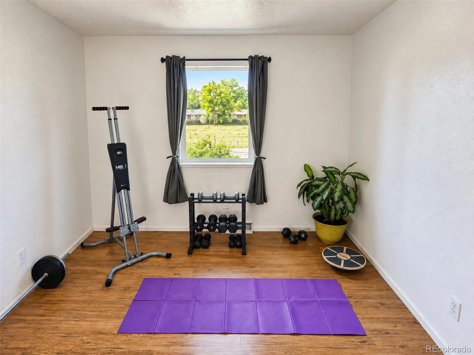 850 S Kearney Street Denver CO 80224 | MLS #REC6238146 09222026120151 1600 8